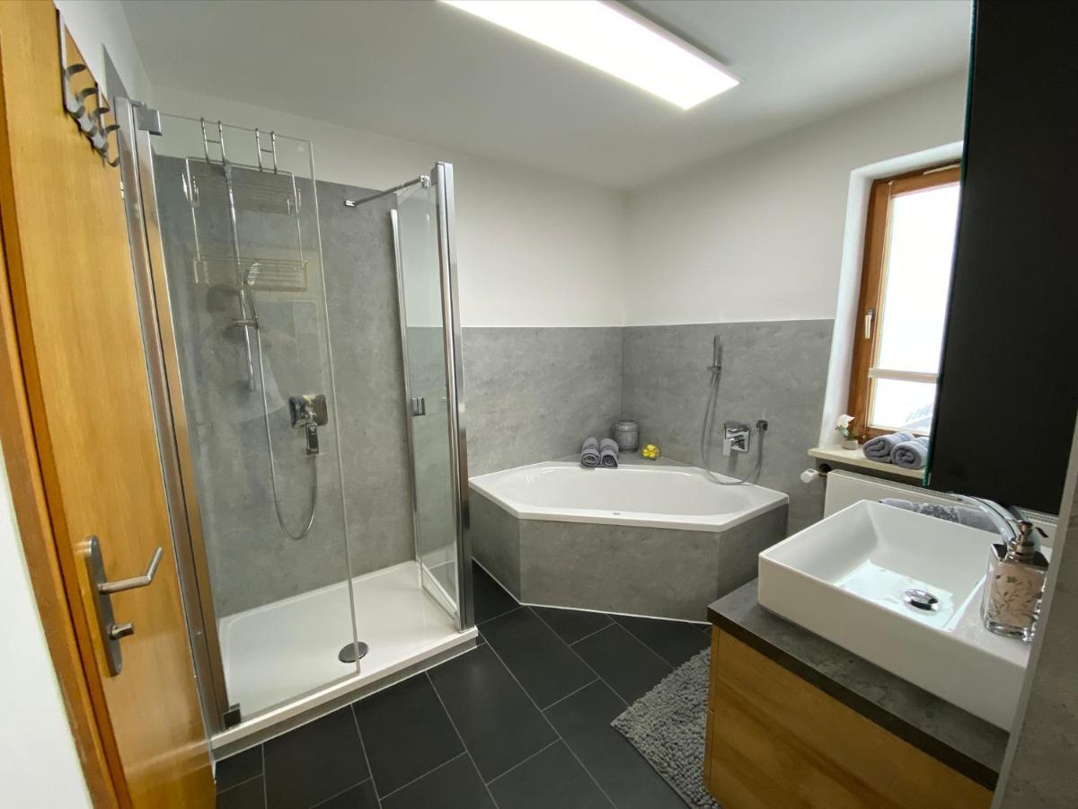 Mitten Im Bayerischen Wald-95M² Wohnung + *Netflix* Direkt Am Skilift! Schofweg Bagian luar foto